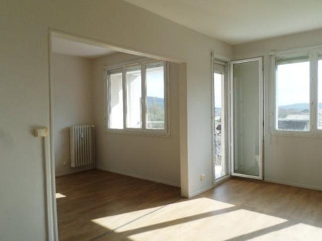 Appartement location à Vauguillain, Saint-Julien-du-Sault
