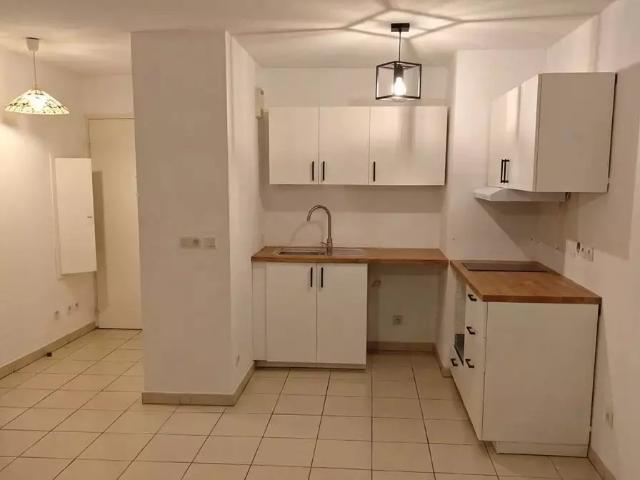 Appartement location à Arrondissement de Toulon, Solliès-pont