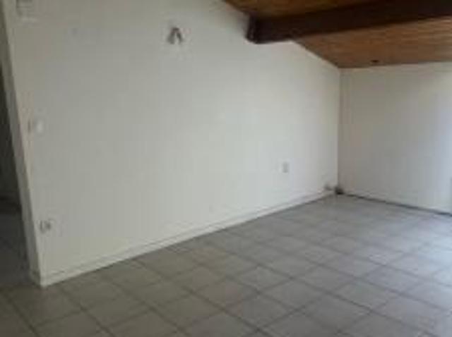 Appartement location à France métropolitaine, Brax