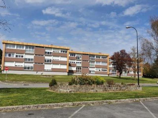 Appartement location à Château-porcien, Île du Canal