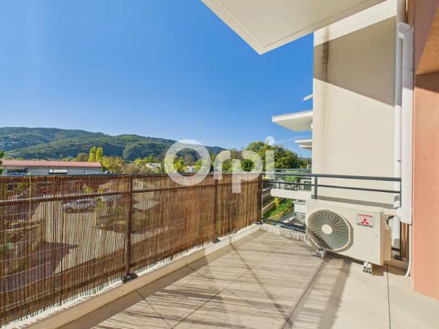 Appartement location à Grasse, La Roquette-sur-siagne