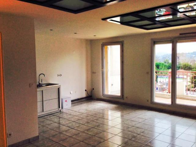 Appartement location à Saint-Jean, La Roquette-sur-Siagne