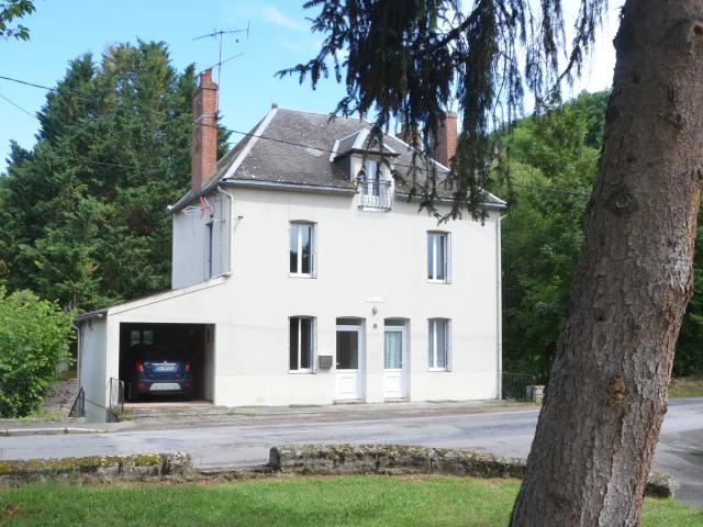 Appartement location à La Pouge, Chambon-sur-Voueize