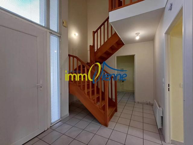 Maison location à Montmorillon, Nouvelle-Aquitaine