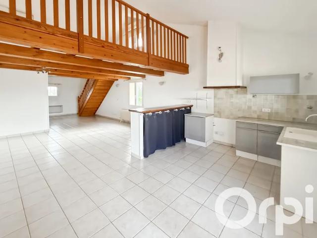 Appartement location à Carpentras, Camaret-sur-aigues
