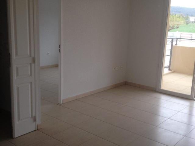 Appartement location à Hameau des Peyrouas, Le Muy