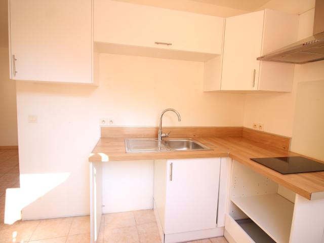 Appartement location à Lotissement la Marjolaine, Gémenos
