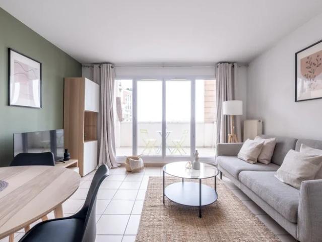 Appartement location à France métropolitaine, Courbevoie