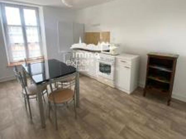 Appartement location à Neufchâteau, Contrexéville