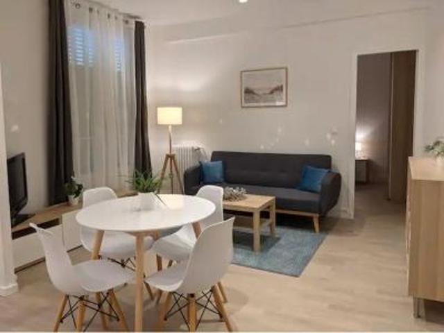 Appartement location à Courbevoie, Quartier Cœur de Ville