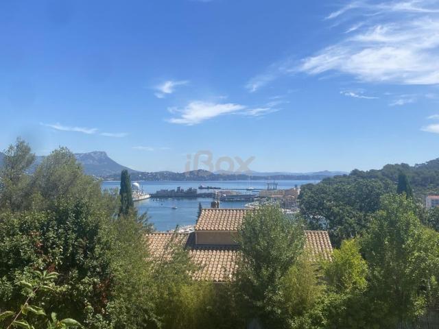 Appartement location à Arrondissement de Toulon, Saint-mandrier-sur-mer