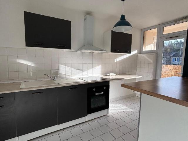 Appartement location à Les Cébrades, Sanilhac