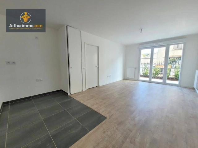 Appartement location à ZAE du Parc des Colonnes, Le Plessis-Bouchard