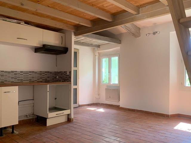 Appartement location à Aix-en-Provence, Lambesc