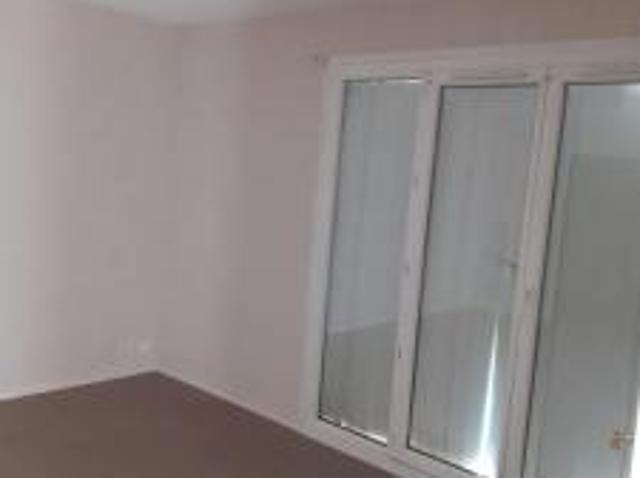 Appartement location à France métropolitaine, Marcilly-sur-maulne