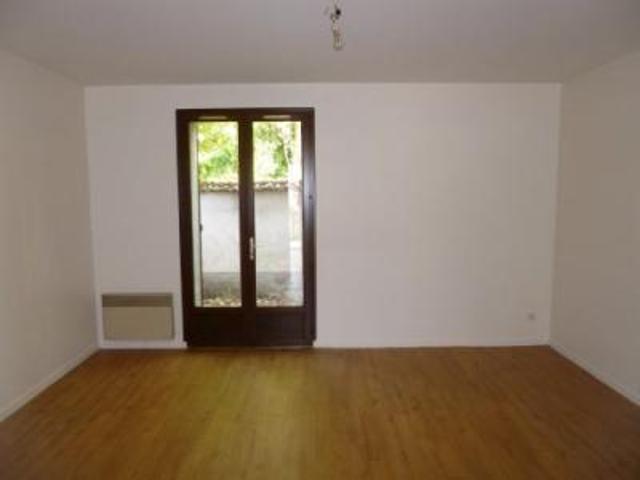 Appartement location à Saint-Amand-Montrond, Nérondes