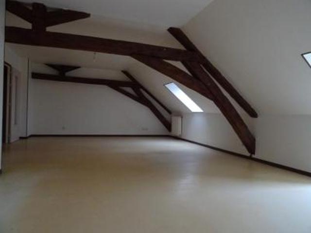 Appartement location à Avallon, Pierre-perthuis