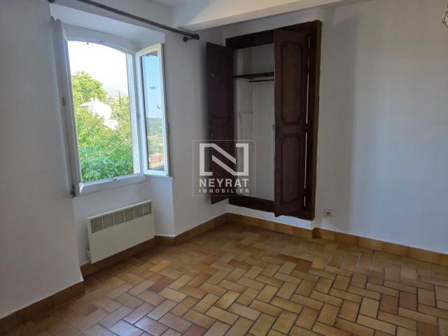 Appartement location à Arrondissement de Draguignan, Saint-paul-en-forêt