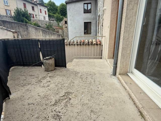 Appartement location à Bourg-argental, Zone artisanale de la Grande Fabrique