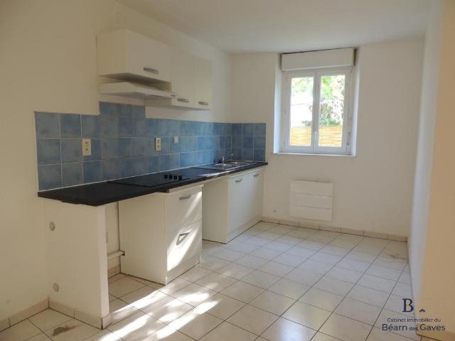 Appartement location à Oloron-Sainte-Marie, Salies-de-béarn