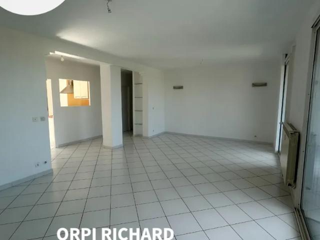 Appartement location à Arrondissement de Toulon, Six-fours-les-plages