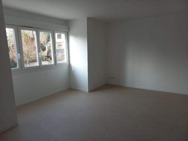 Appartement location à Château-Chinon (Ville), Avrée