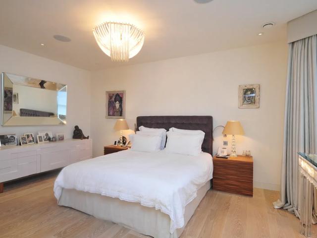 Appartement location à London, Savigny-sur-Seille
