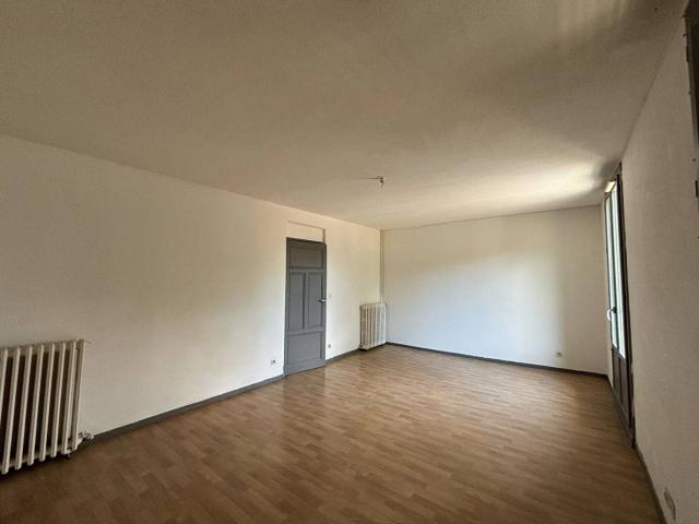 Appartement location à Château-arnoux-saint-auban, Clubières