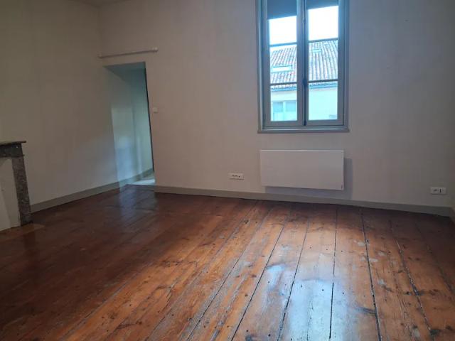 Appartement location à Saint-Pierre, Saintes