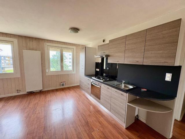 Appartement location à France métropolitaine, Le Coteau