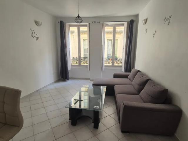 Appartement location à Nîmes, Pont-saint-esprit