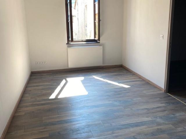 Appartement location à Les Grandes Cadalles, Saint-Denis-lès-Bourg