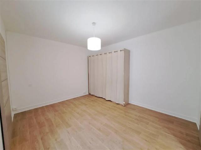 Appartement location à Grenoble, Saint-georges-de-commiers