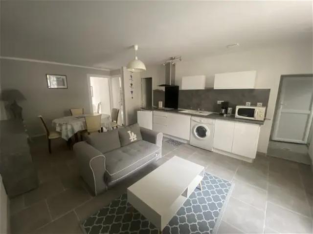 Appartement location à France métropolitaine, Remollon