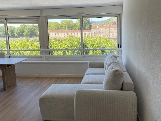 Appartement location à Tournon-sur-Rhône, Tournon-sur-rhône