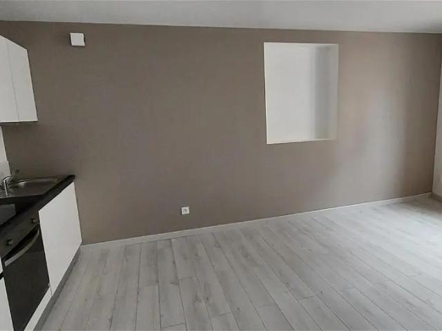 Appartement location à Le Château, Saint-Vallier