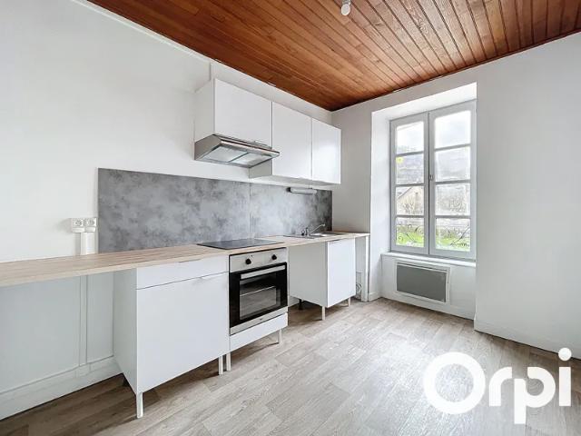 Appartement location à Lotissement La Pradal, Murat