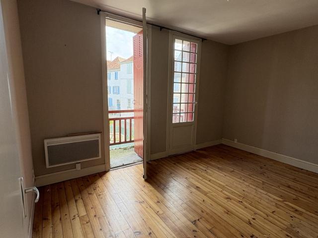 Appartement location à Oloron-Sainte-Marie, Salies-de-béarn