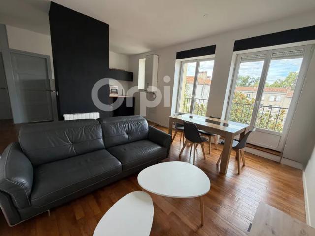 Appartement location à La Broussauderie, Chabanais