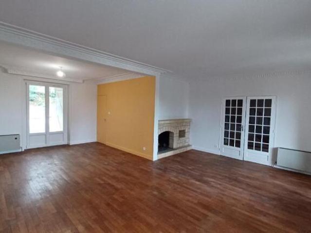 Appartement location à Brive-la-Gaillarde, Brive-la-gaillarde
