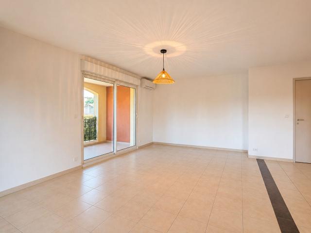 Appartement location à Aix-en-Provence, Lambesc