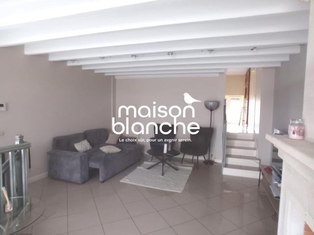 Appartement location à Port du Noyer, Arveyres