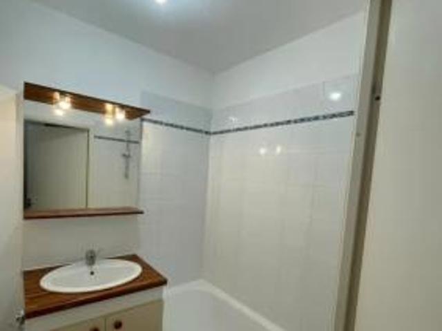 Appartement location à Saint-Seurin-sur-l'Isle, Gironde