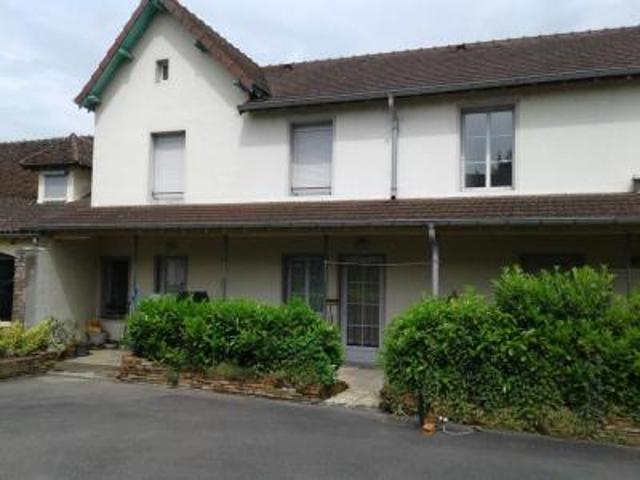 Appartement location à Louhans-Châteaurenaud, Sainte-croix
