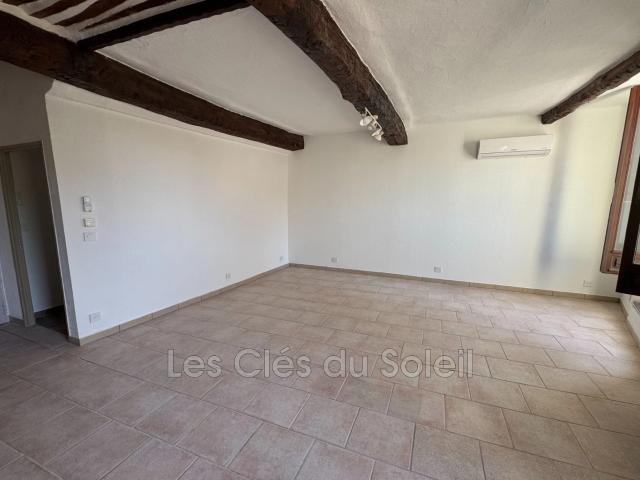 Studio location à Brignoles