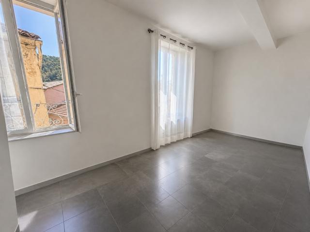 Appartement location à Arrondissement de Toulon, Solliès-toucas