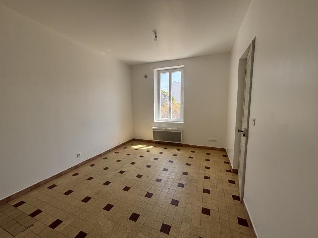 Appartement location à Arrondissement de Toulon, Solliès-pont