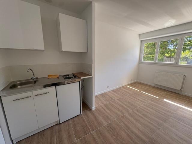 Studio location à Bordeaux, Talence