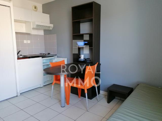Studio location à Arrondissement de Toulon, Toulon