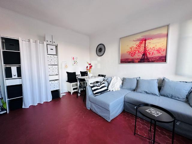 Studio location à Arrondissement de Toulon, Toulon
